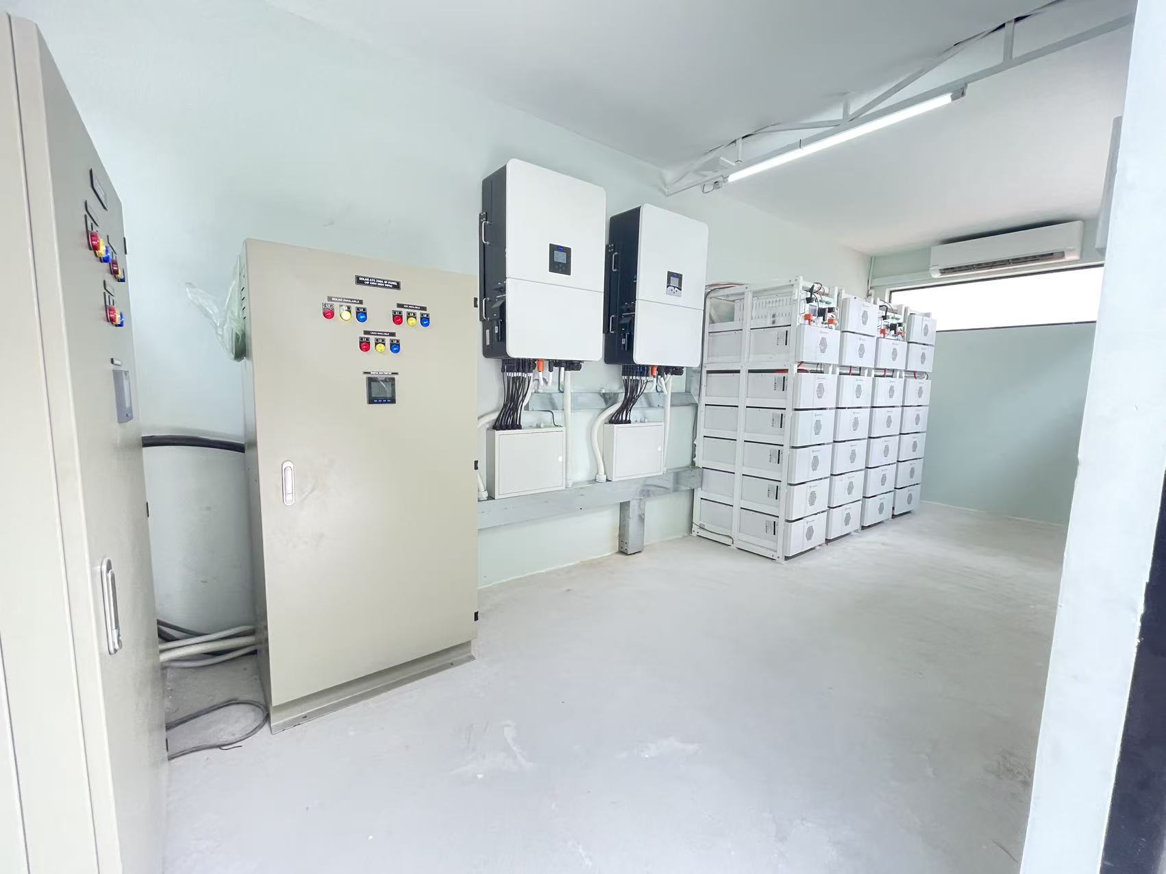 ระบบไฮบริดพลังงานแสงอาทิตย์ De - Renewable Energy Bess บทวิจารณ์และราคา
